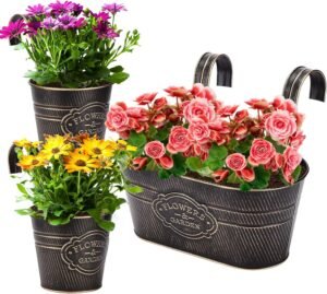 Vintage Metal Iron Wall Hanging Flower Pots, Rustic Planter Bucket Herb Flower Plant Holder with Detachable Hooks & Drainage Hole for Railing Fence Balcony Deck Garden Home Decoration, Set of 3